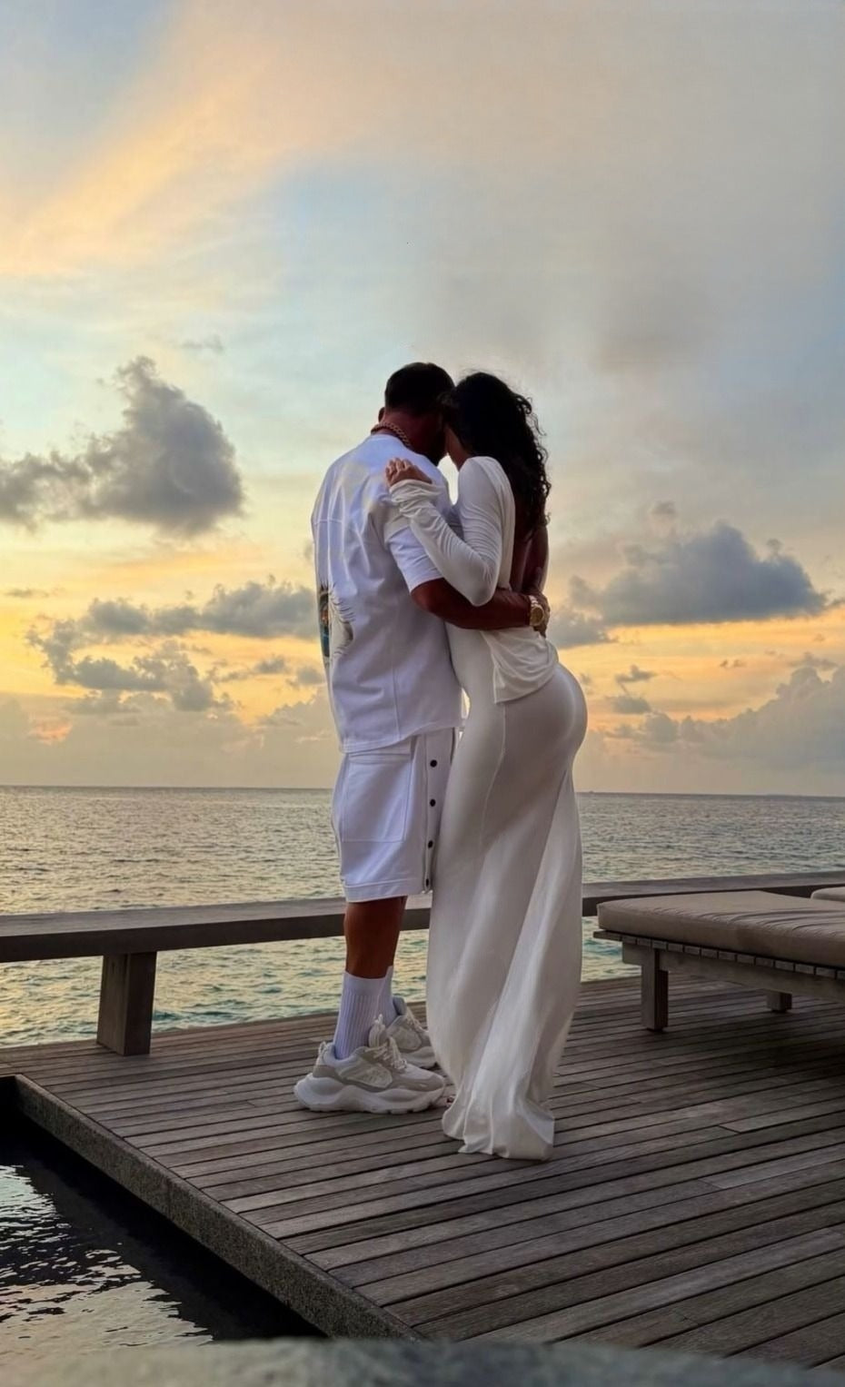 Rochie lunga alba din bumbac de cocktail cu spatele gol si drapaje Luna