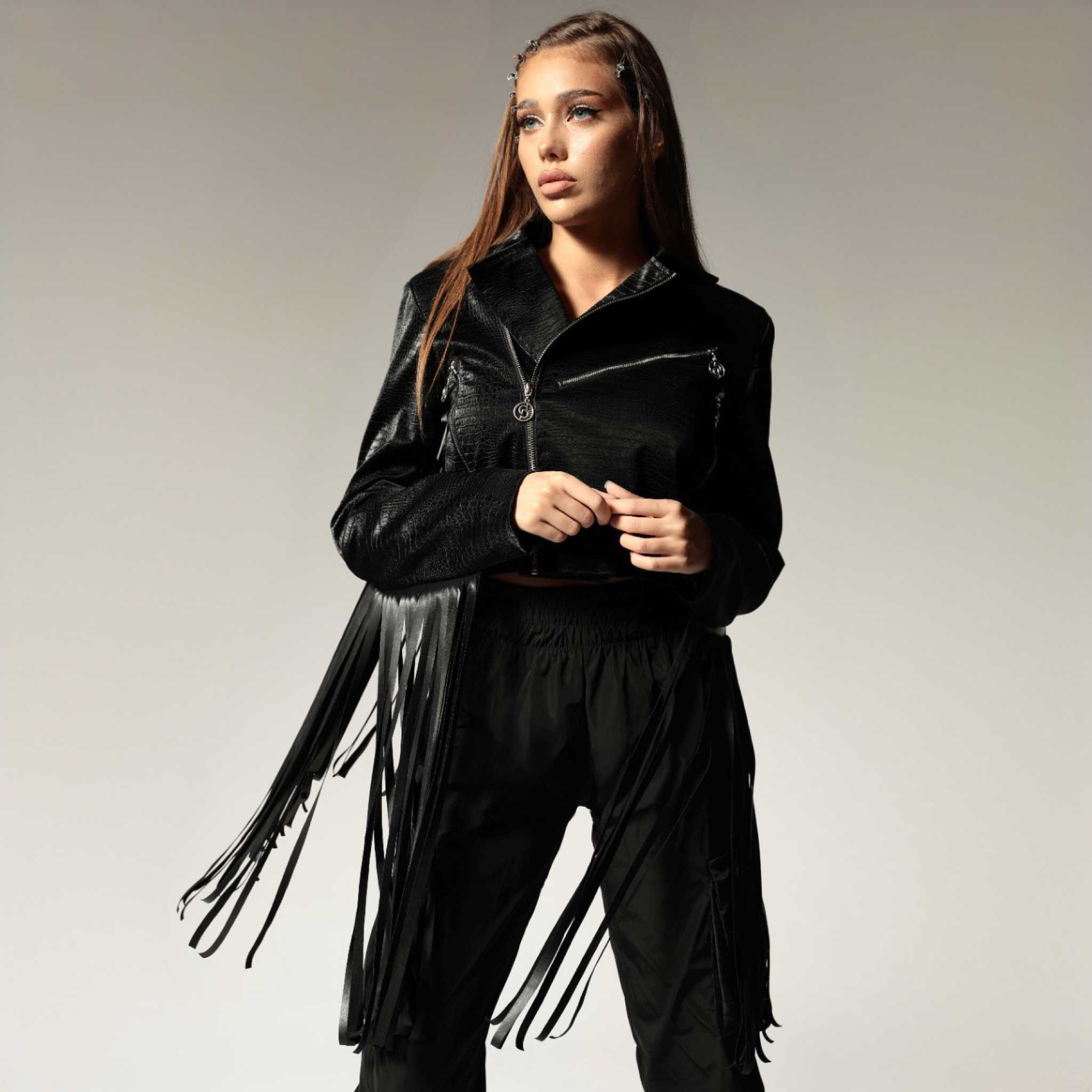 Geaca dama neagra din piele eco cu franjuri Wild West