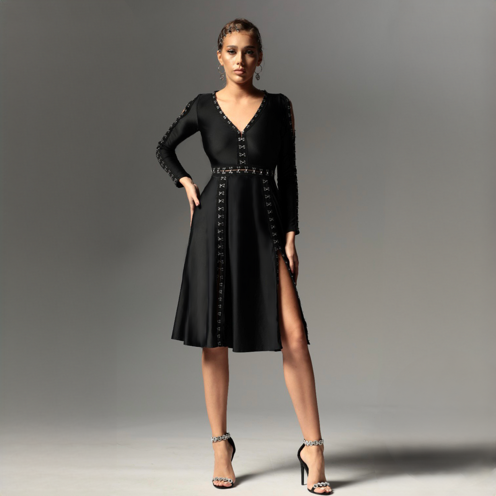 Rochie neagra midi cu umeri goi si agrafe metalice Yvette