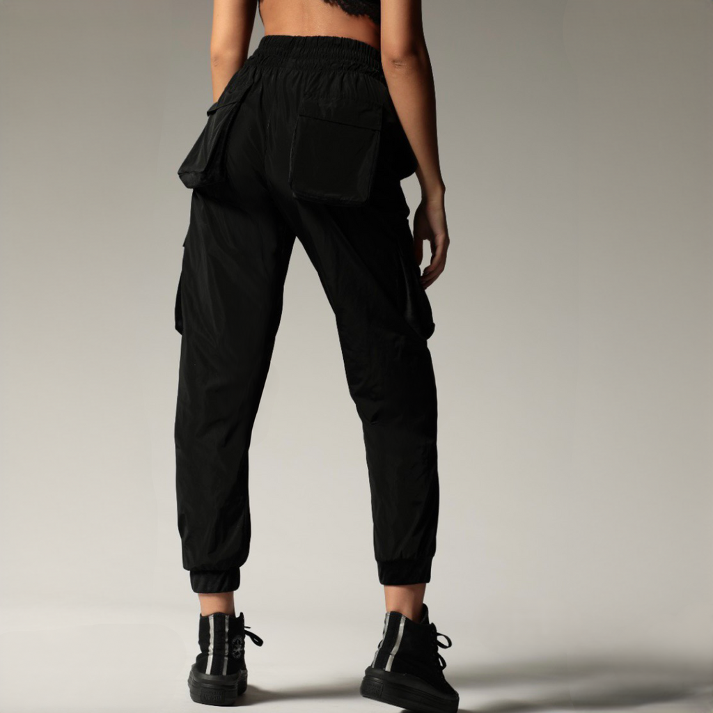 Pantaloni dama negri cu buzunare aplicate Cargo