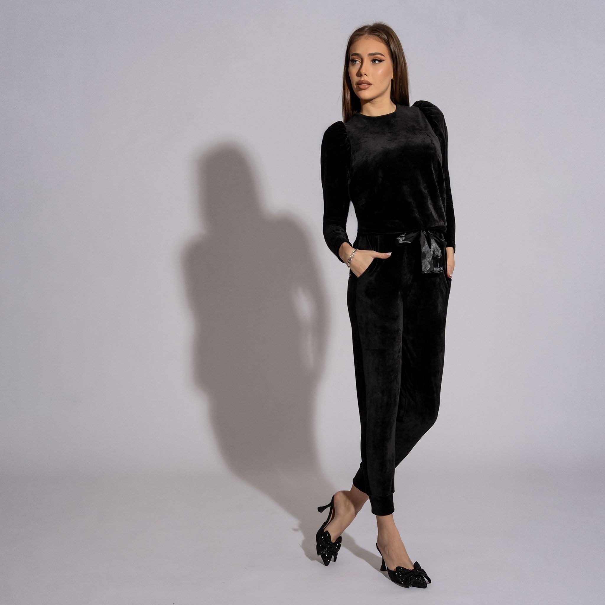 Trening dama negru din catifea cu maneci bufante Dark Chocolate