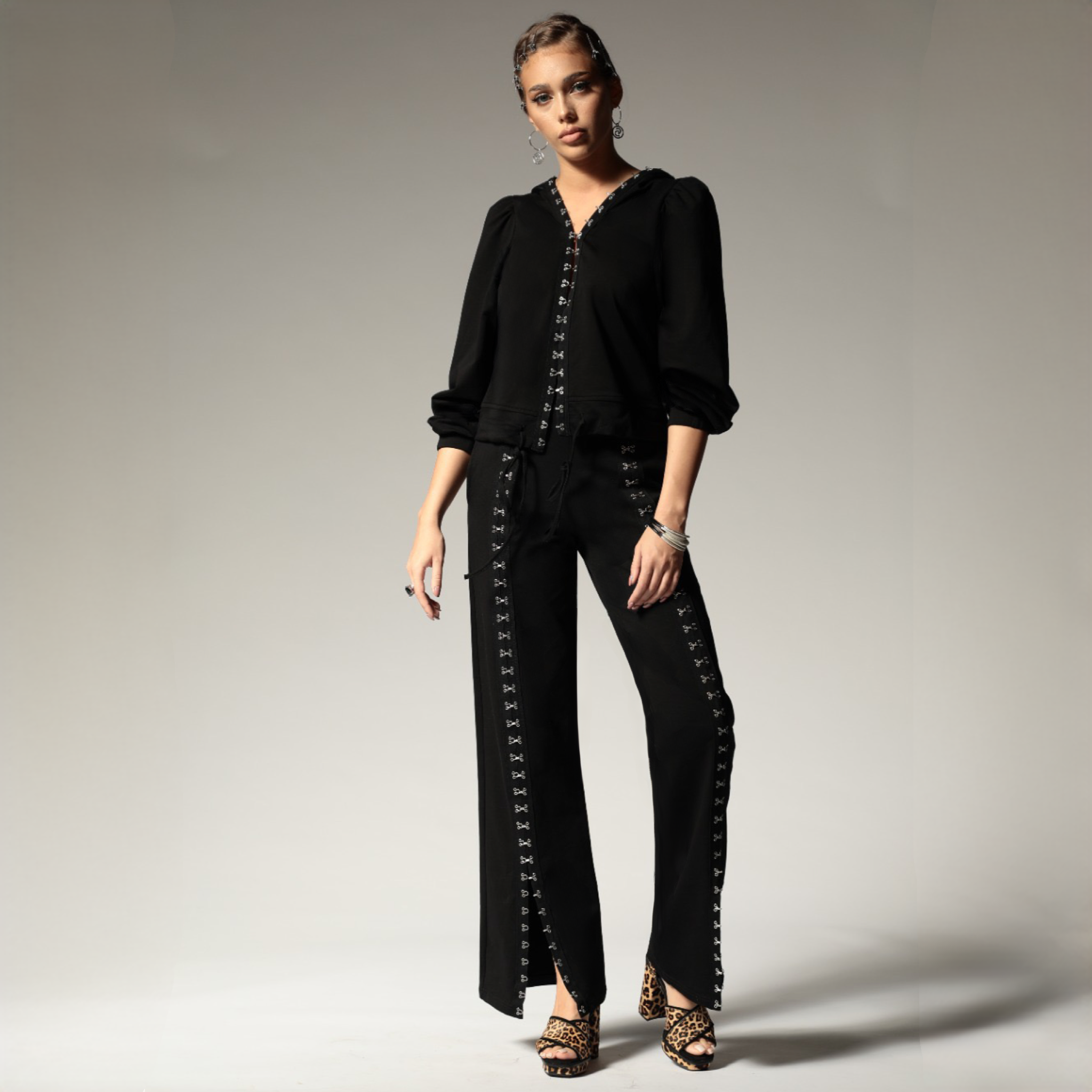 Trening dama negru cu copci metalice Walk of Fame