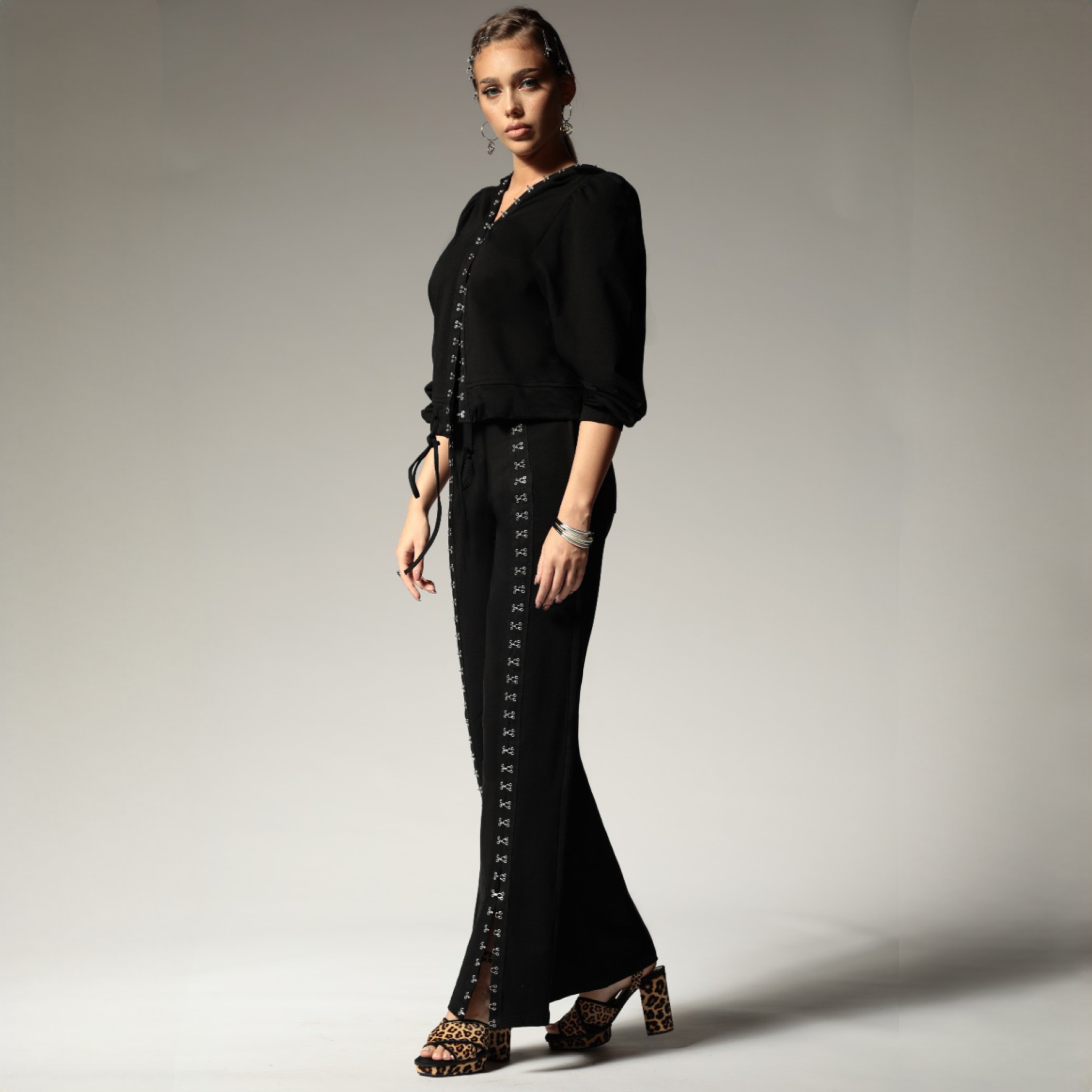 Trening dama negru cu copci metalice Walk of Fame