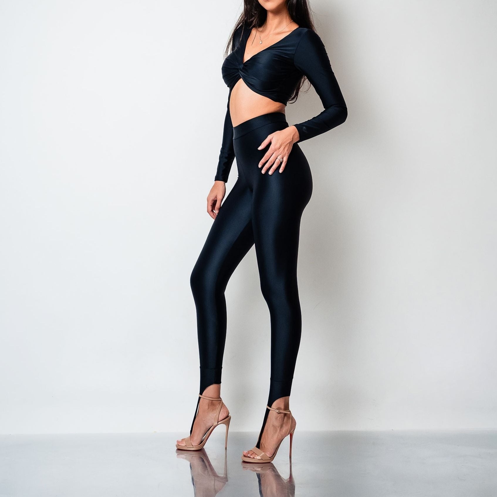 Colanti modelatori cu efect de alungire conceputi pentru incaltaminte cu toc inalt Foxy