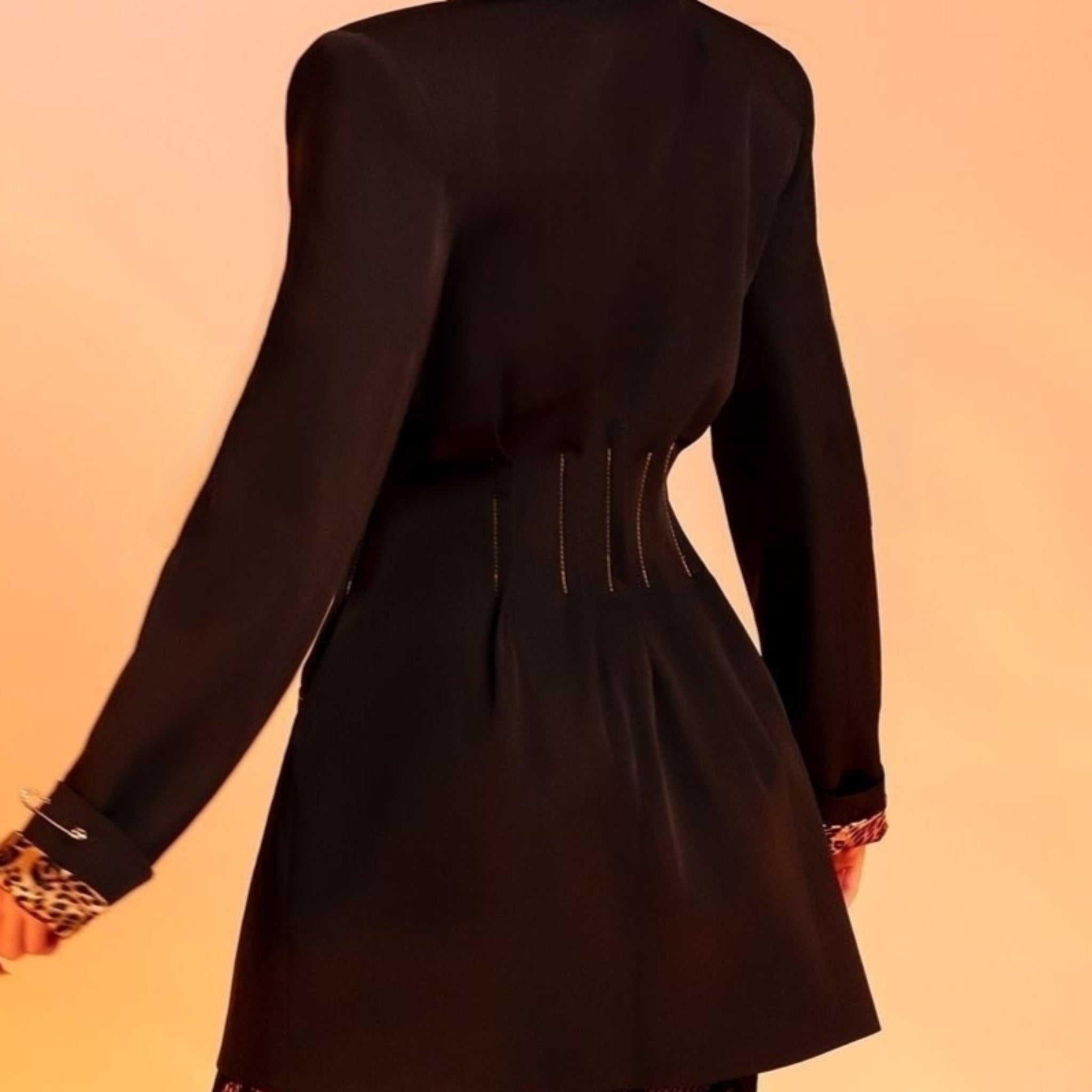 Sacou lung oversized cu talie marcata si umeri supradimensionati Rockstar