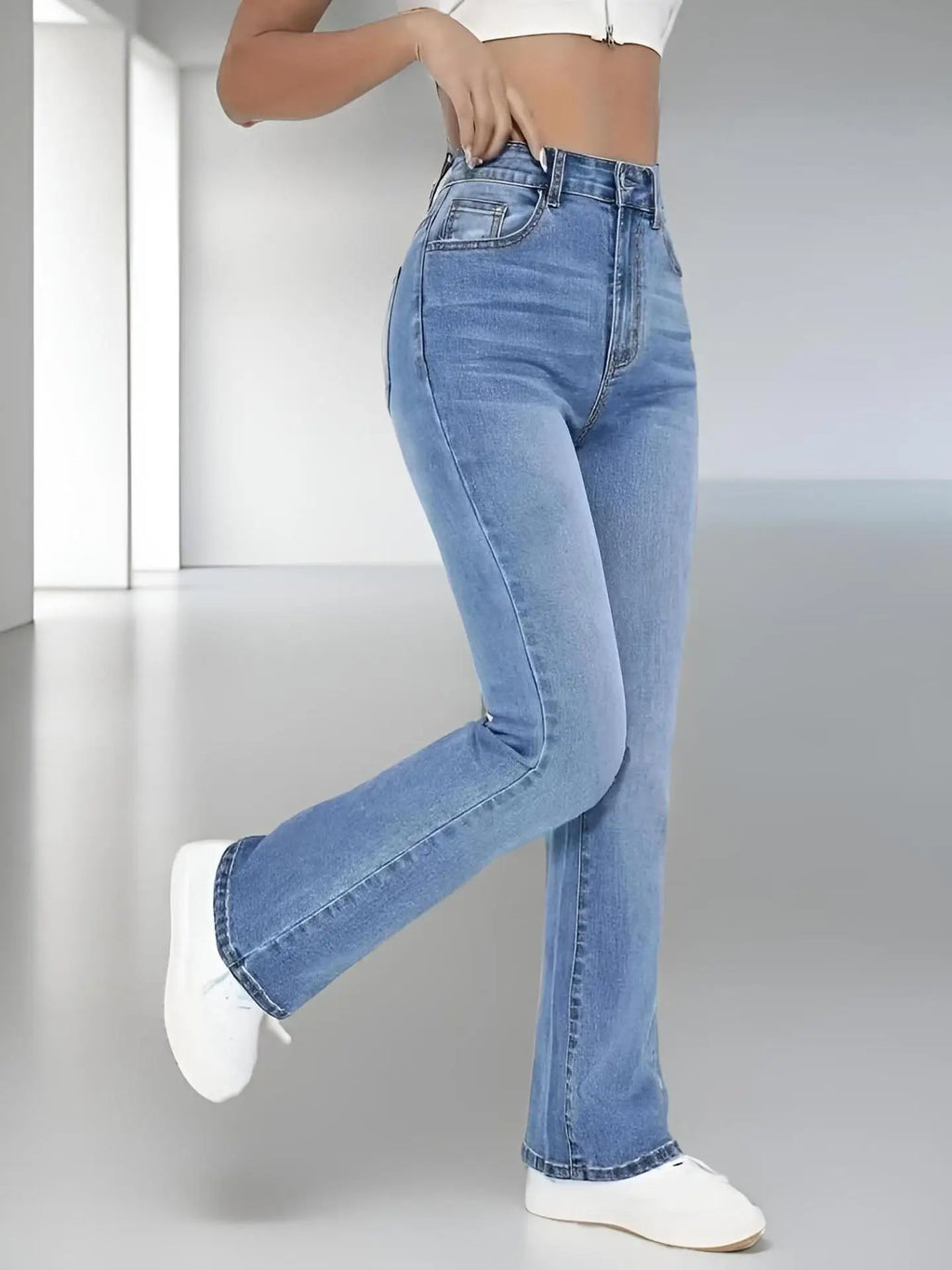 New women's hot jeans