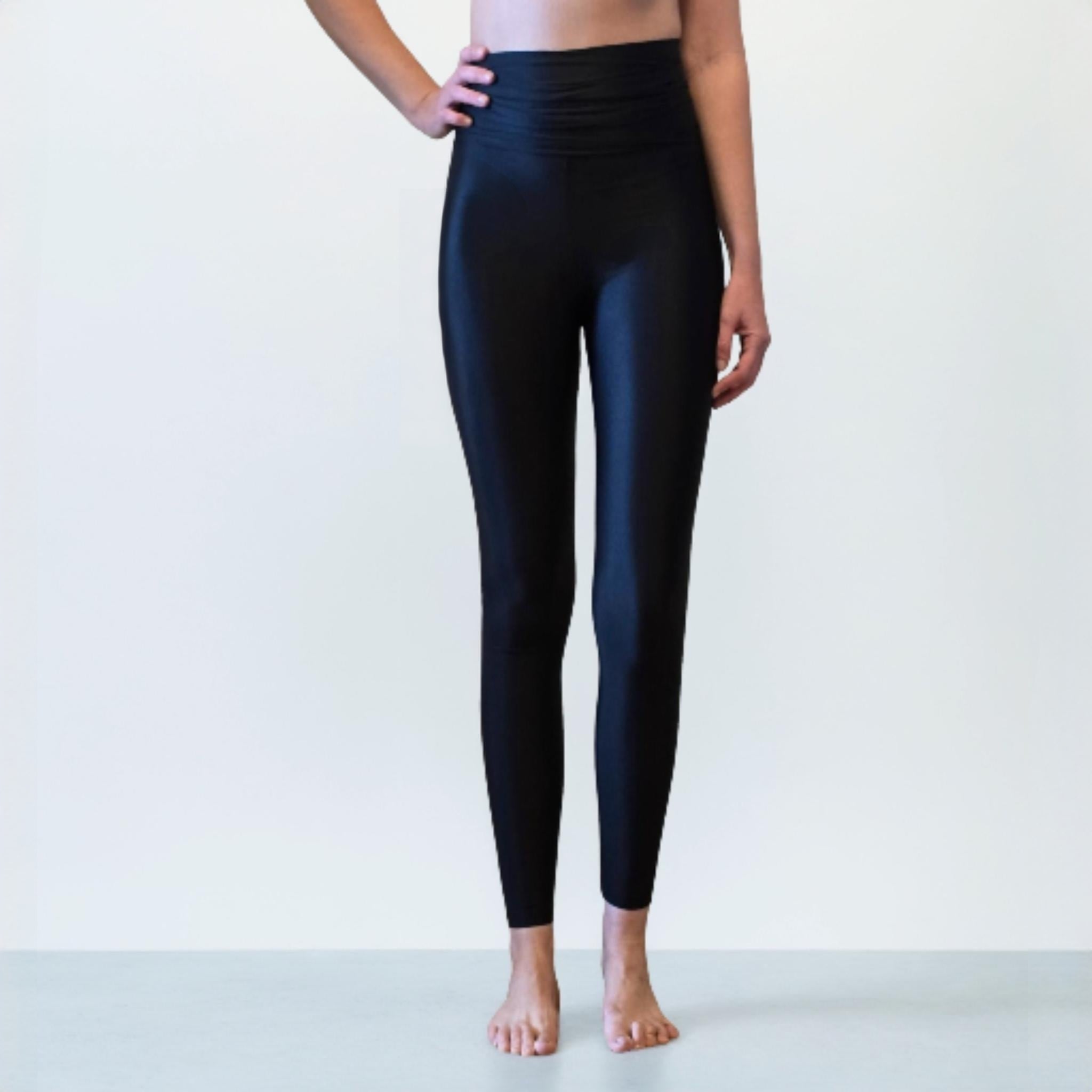 Colanti cu talie incretita extra înalta si efect de modelare in zona abdomenului