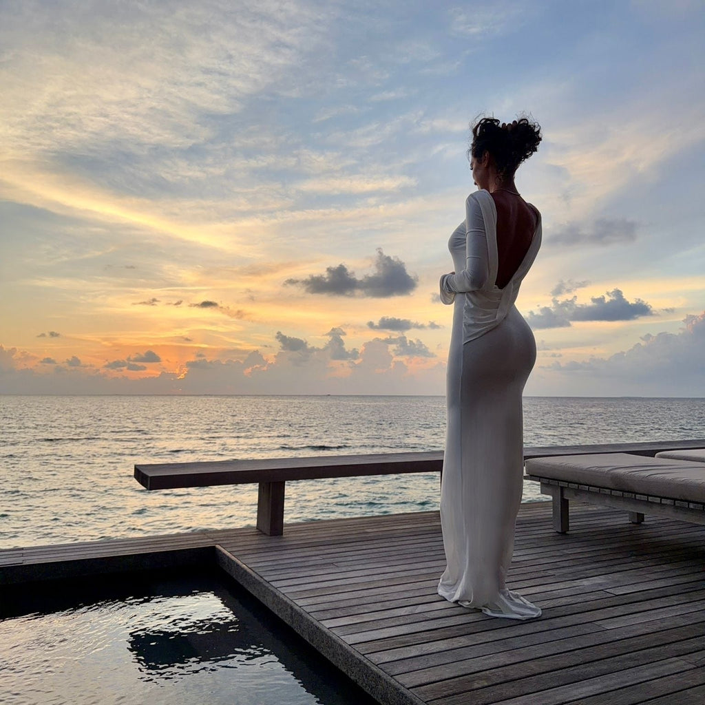 Rochie lunga alba din bumbac de cocktail cu spatele gol si drapaje Luna