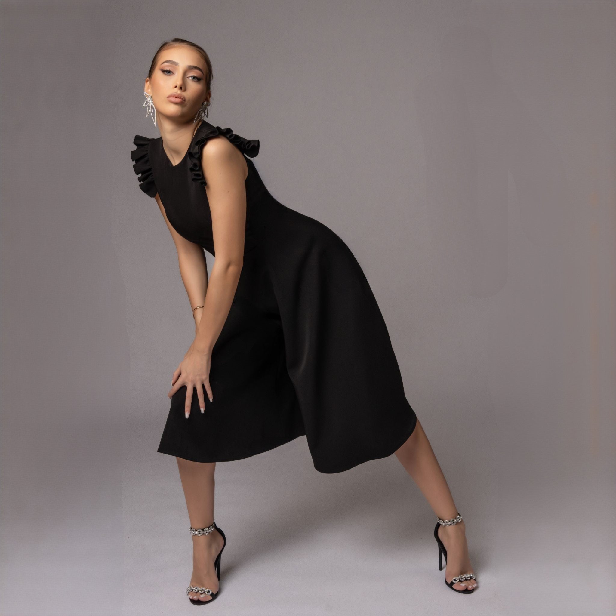 Salopeta dama neagra cu fusta pantalon New Romance