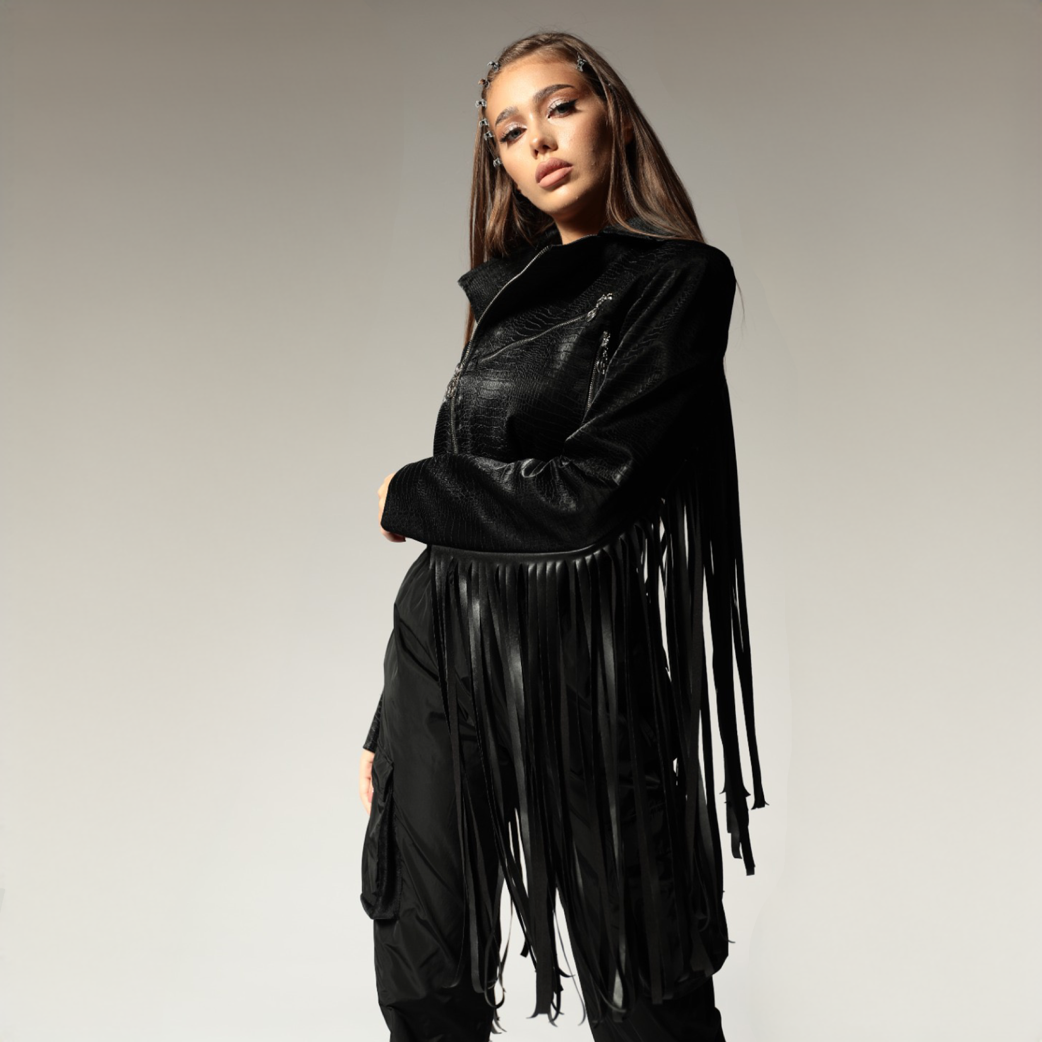 Geaca dama neagra din piele eco cu franjuri Wild West