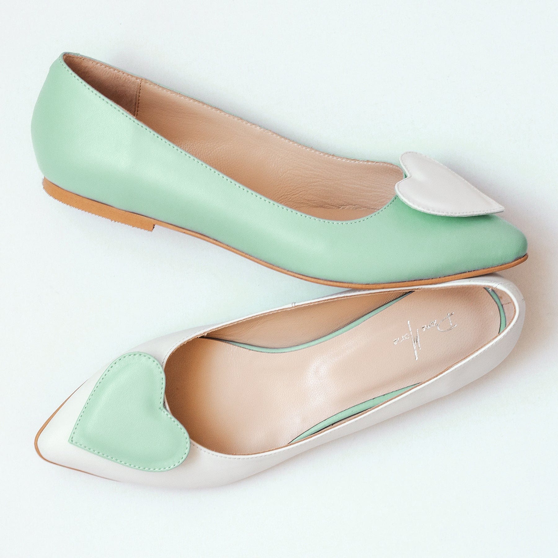 Balerini asimetrici din piele naturala alb cu menta Olive