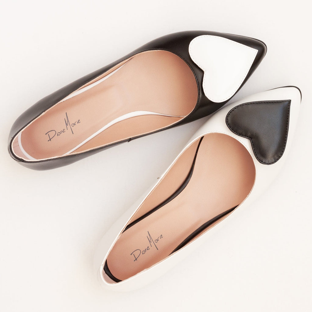 Balerini asimetrici din piele naturala alb cu negru Christina