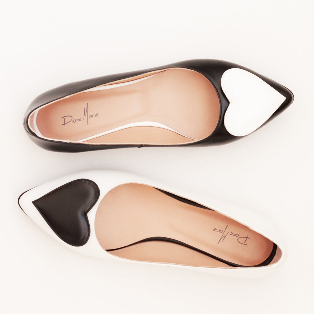 Balerini asimetrici din piele naturala alb cu negru Christina