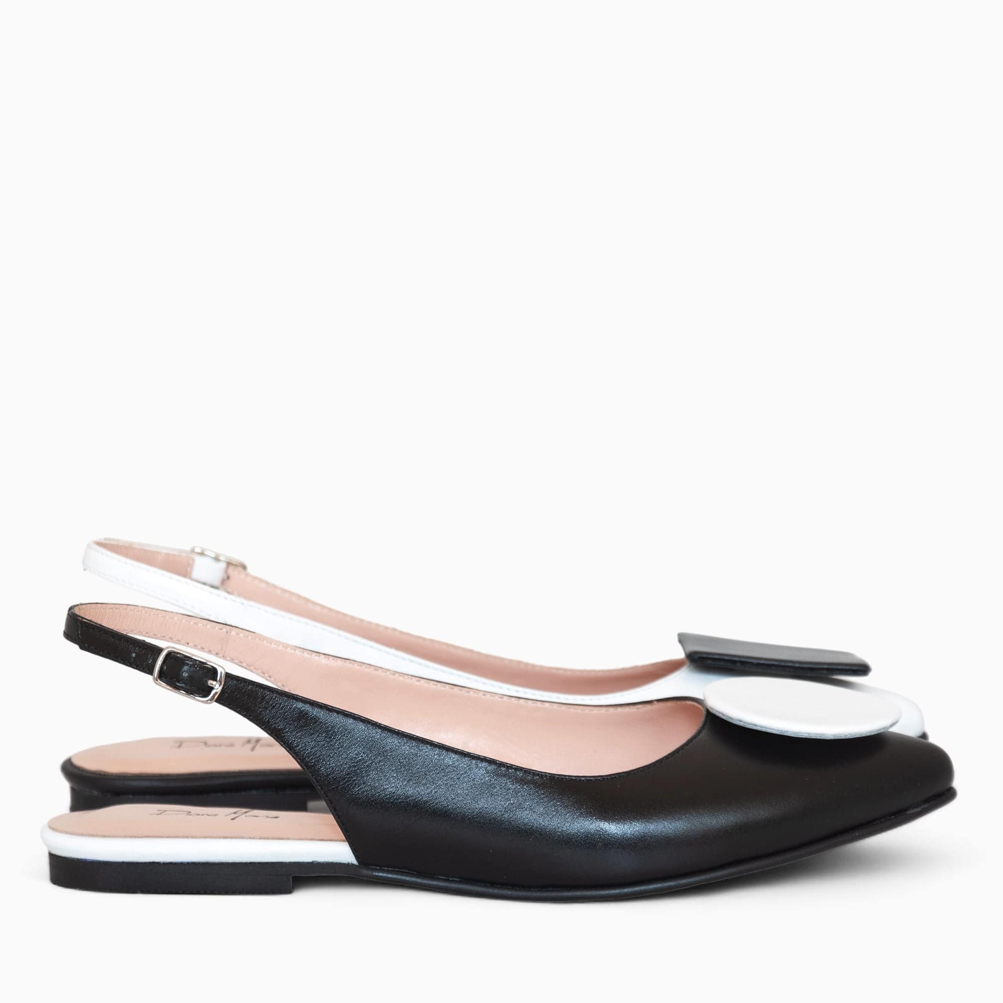 Balerini asimetrici din piele naturala alb cu negru Dee