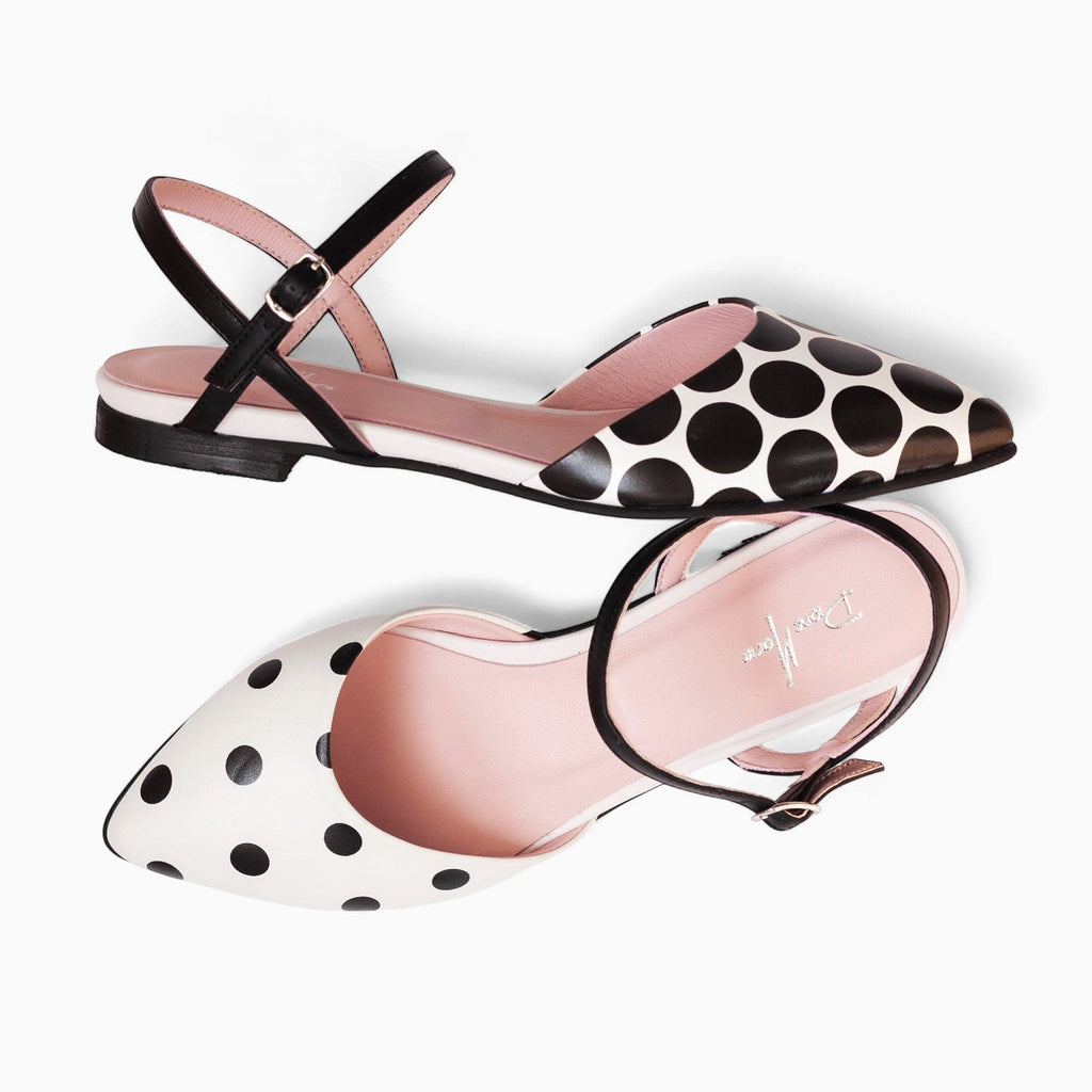 Balerini asimetrici din piele naturala cu picouri alb-negru Sarah