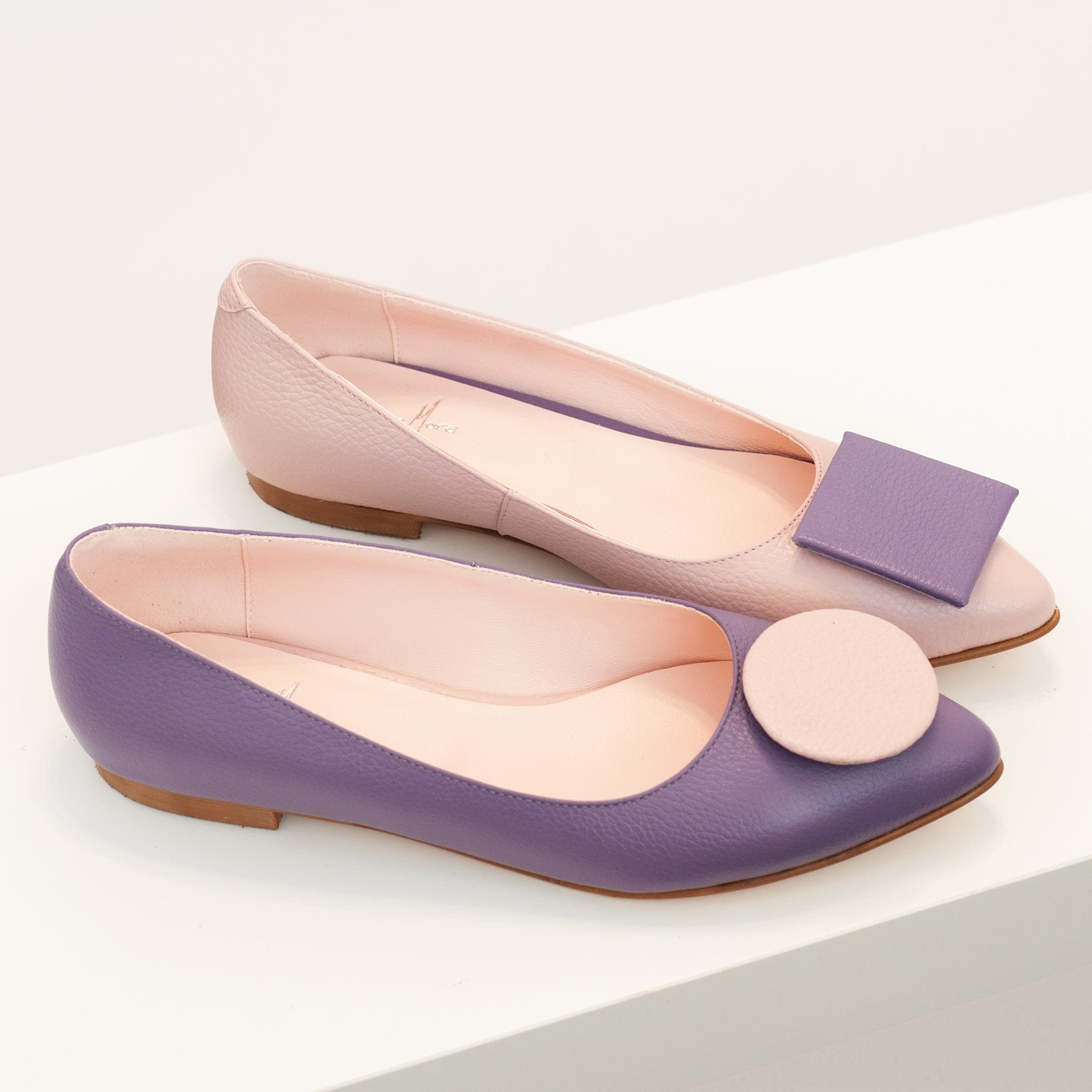 Balerini asimetrici din piele naturala roz cu mov Arizona