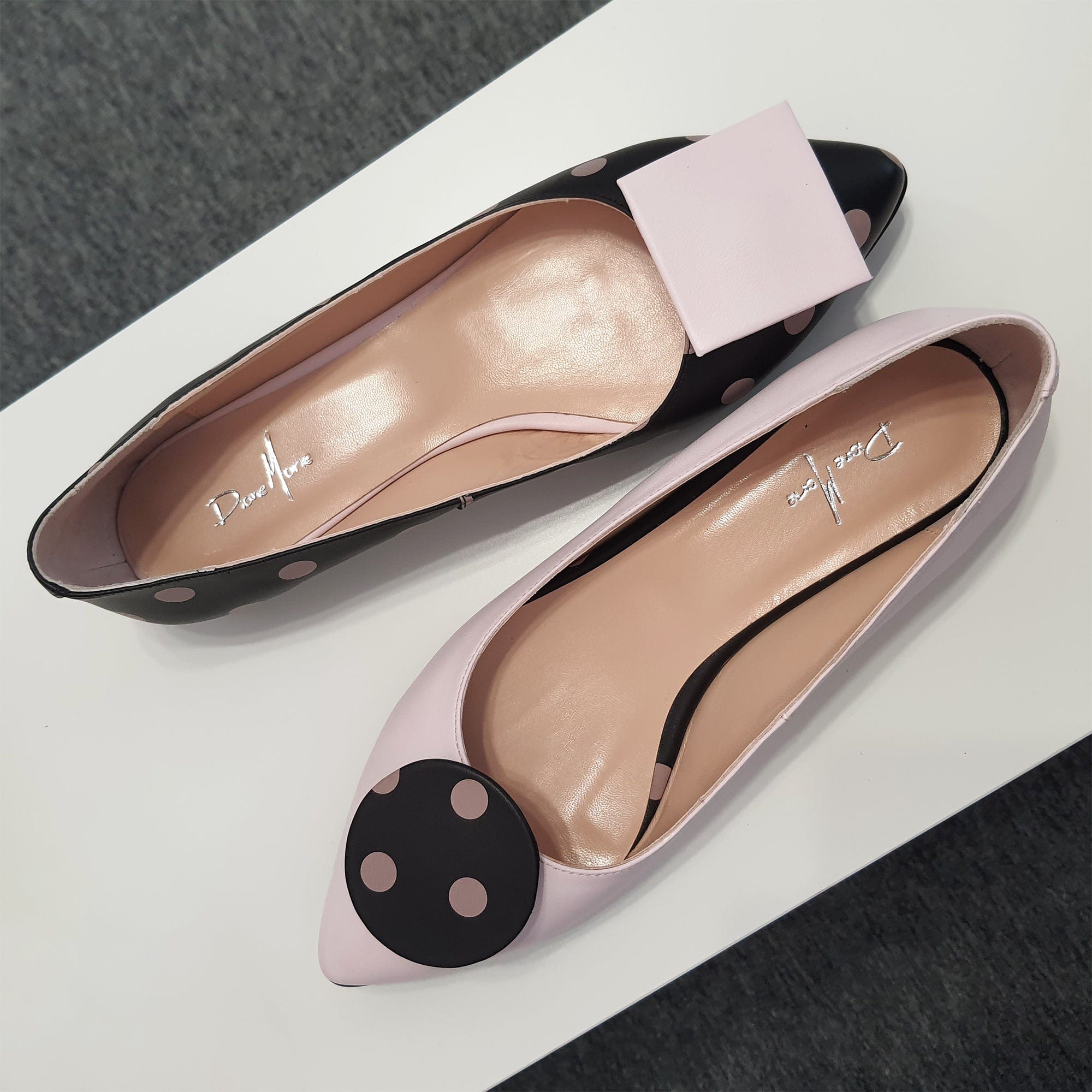 Balerini asimetrici din piele naturala roz cu negru Ellie