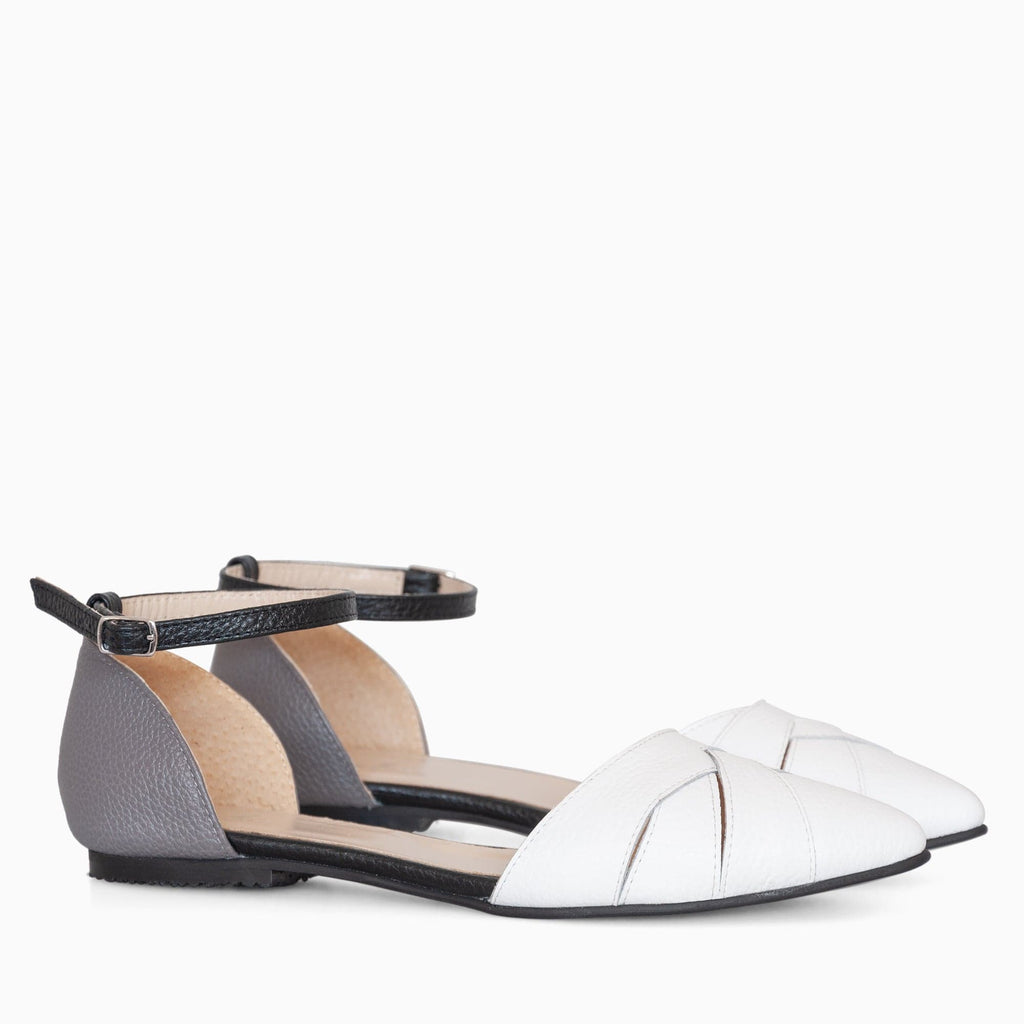 Balerini decupati din piele naturala alb cu negru Jen