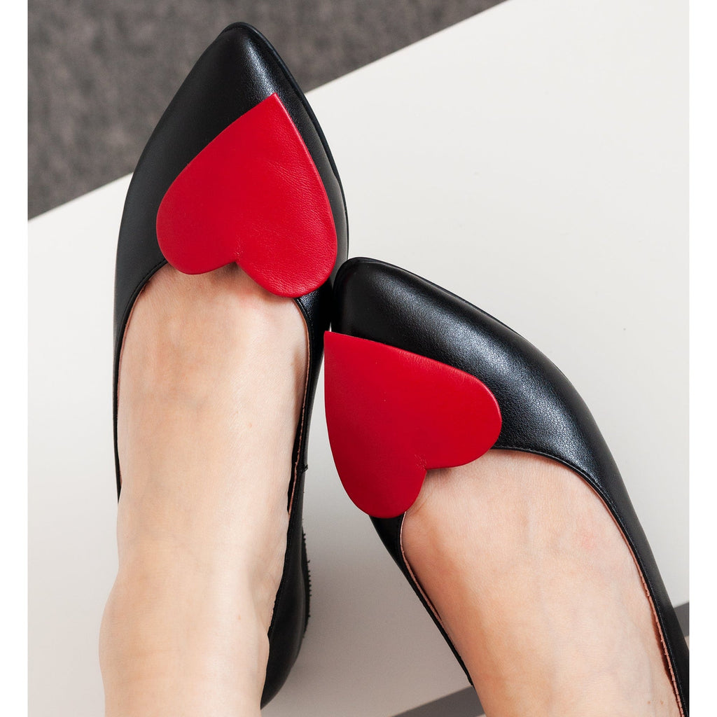 Balerini din piele naturala neagra cu inimi rosii Romy