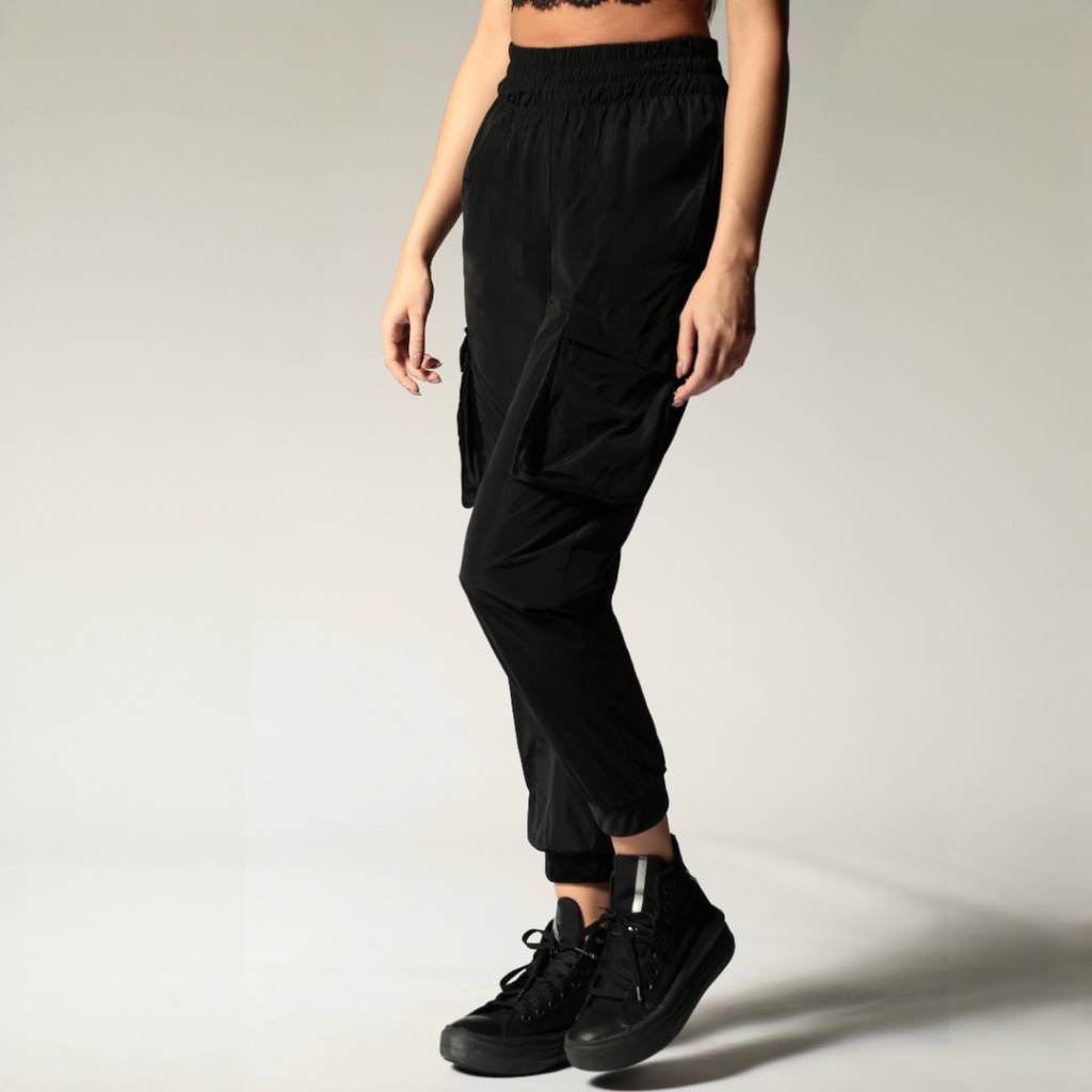 Pantaloni dama negri cu buzunare aplicate Cargo