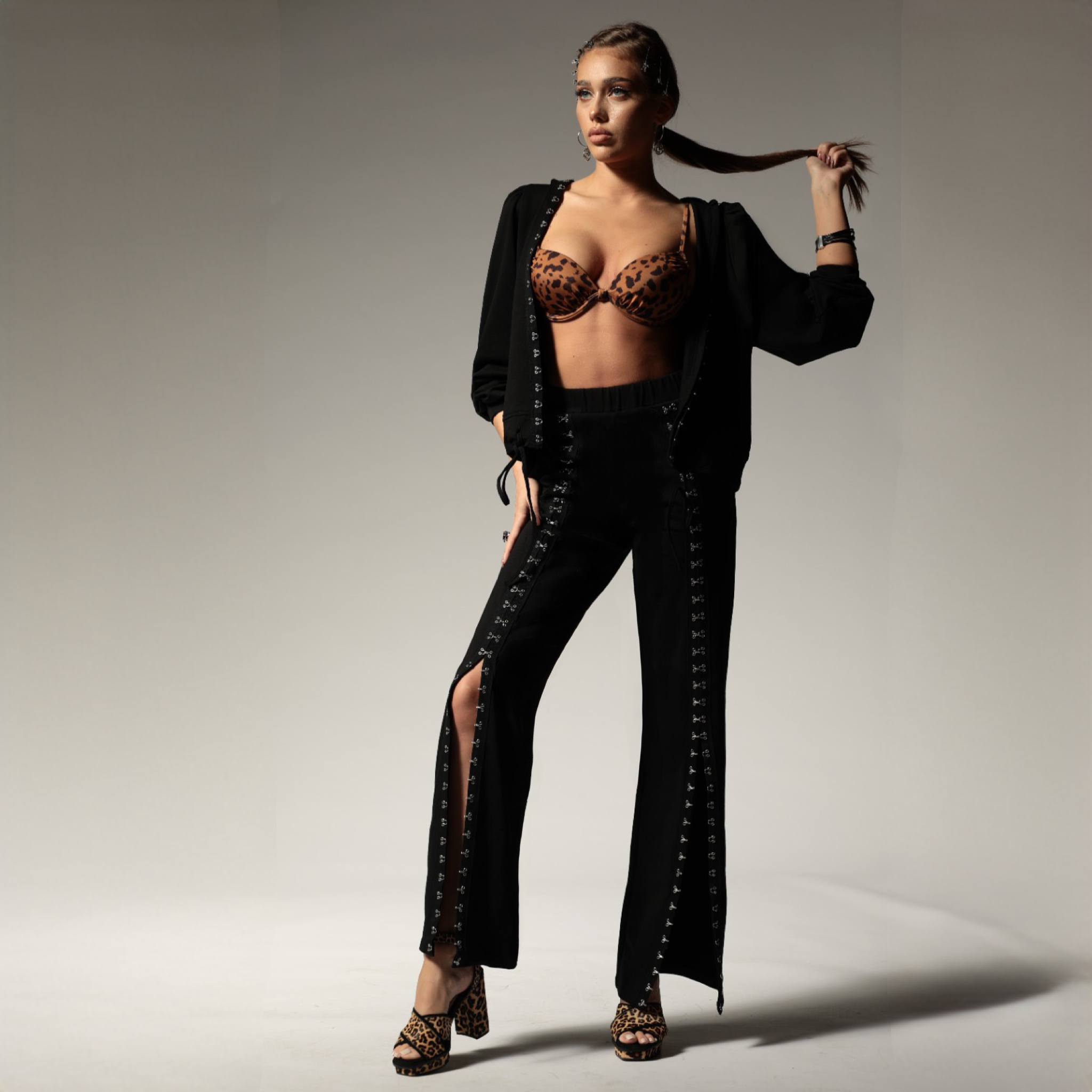 Trening dama negru cu copci metalice Walk of Fame