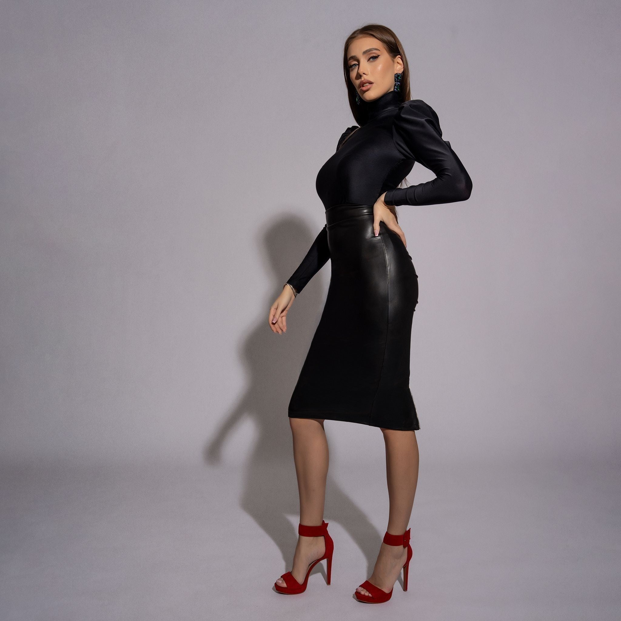 Fusta neagra din piele eco cu fermoar metalic